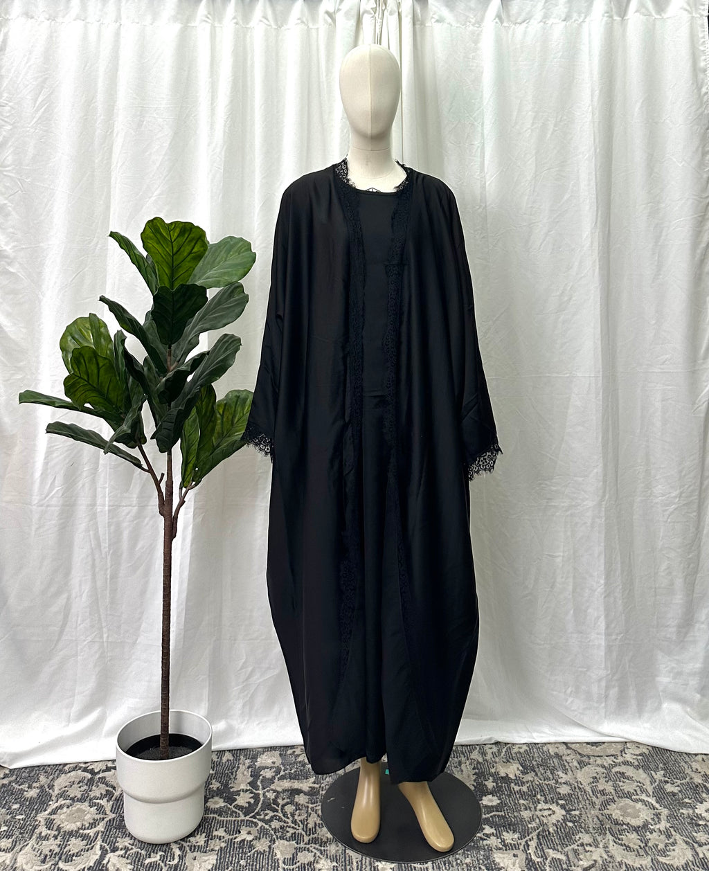 Batwing Lace Abaya - Faiza's Closet 