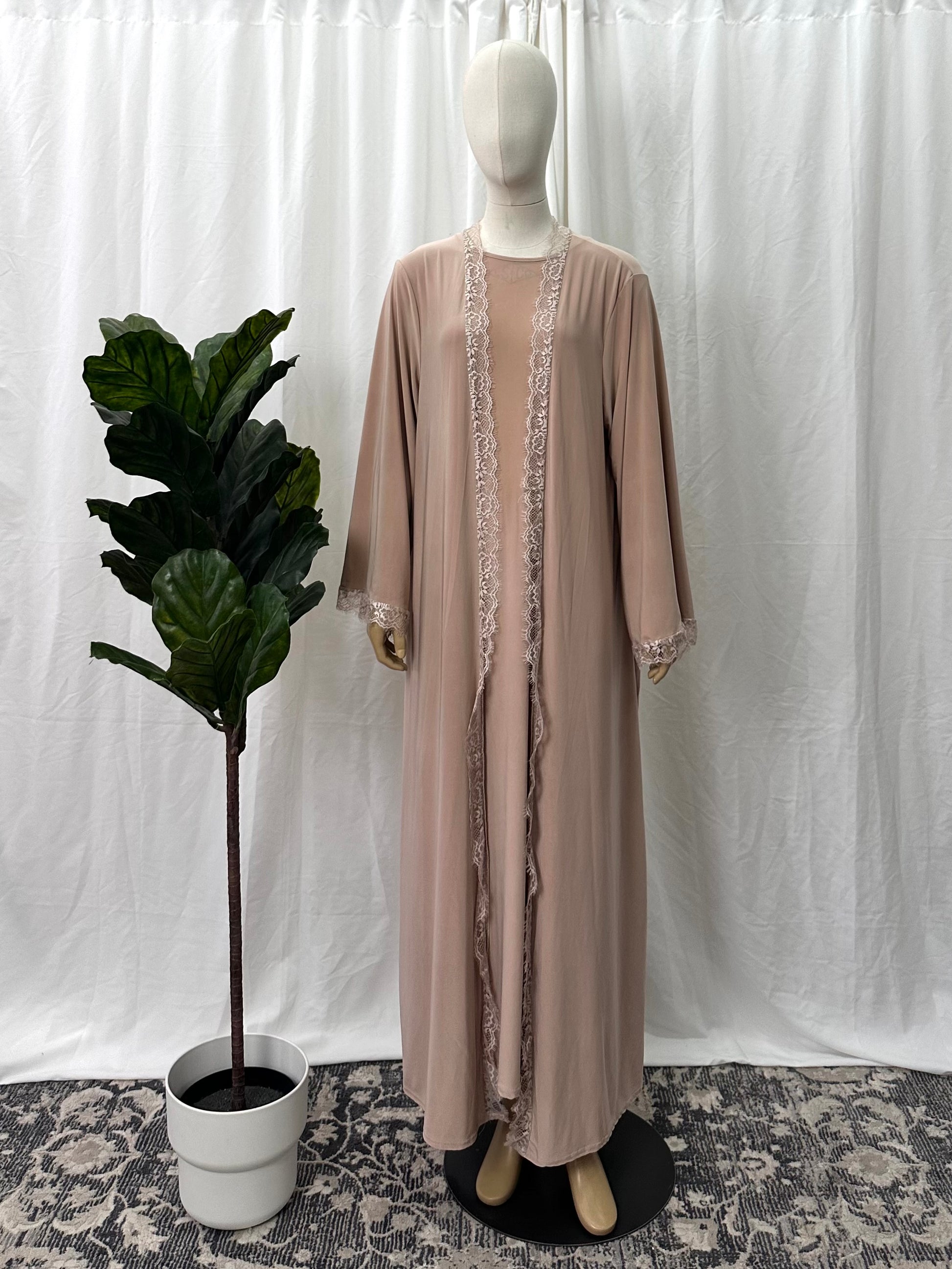 Lace Abaya - Faiza's Closet 