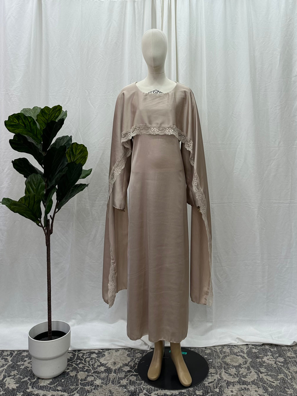 Lace Cape Dress - Faiza's Closet 