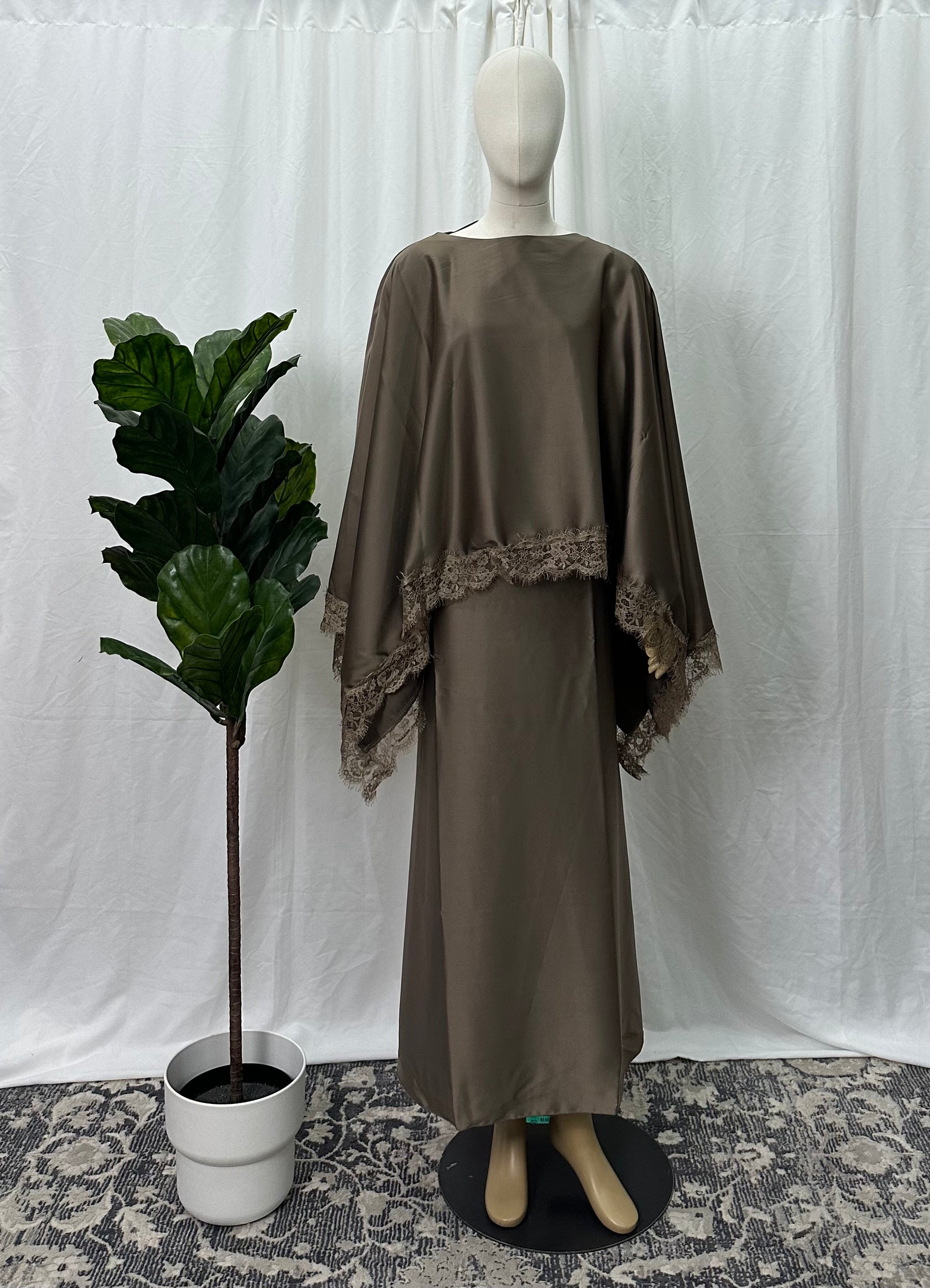 Lace Cape Dress - Faiza's Closet 