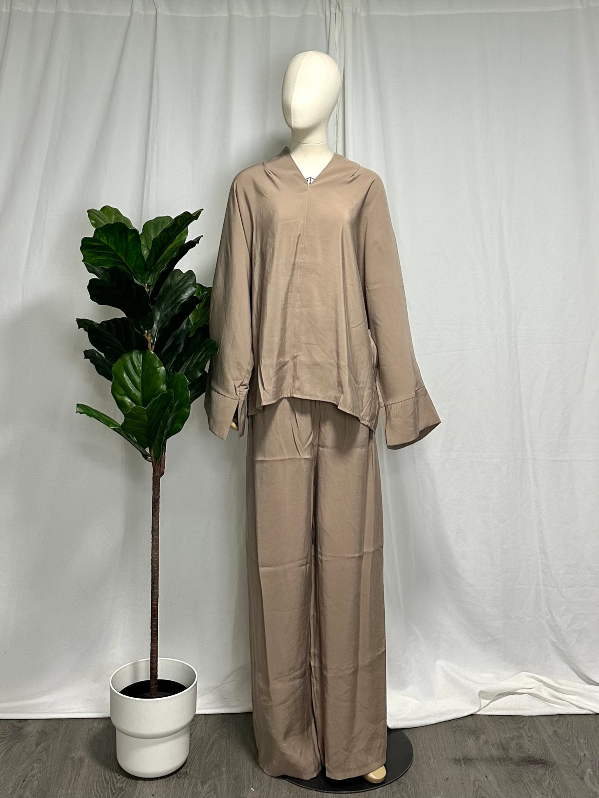 Dijah Sets - Faiza's Closet 