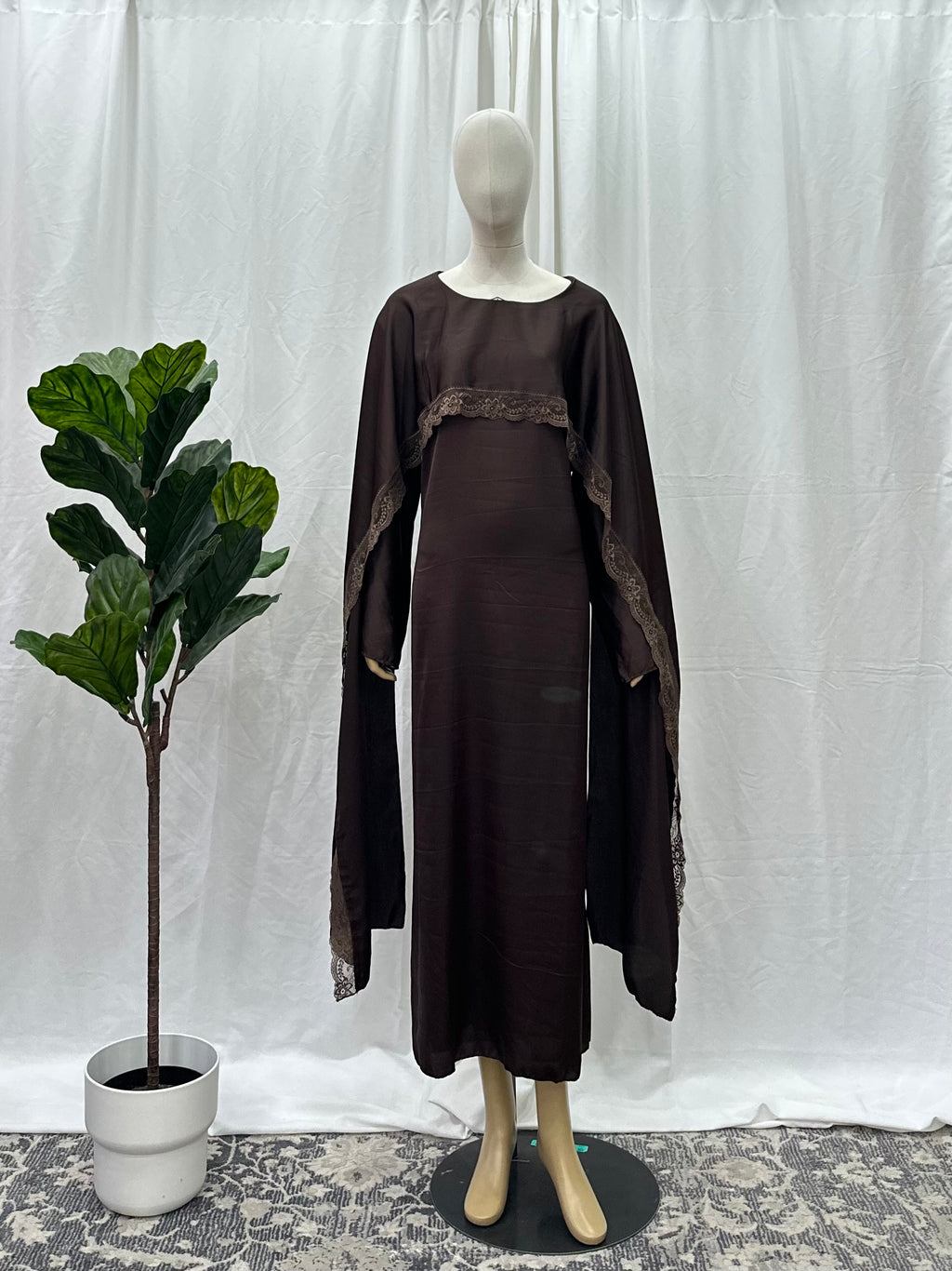 Lace Cape Dress - Faiza's Closet 